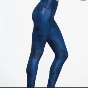 ALO Yoga Blue Leggings for Active Comfort  - NWT